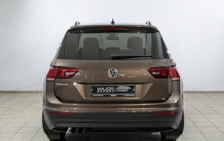 Volkswagen Tiguan II, 2019 год, 2 500 000 рублей, 16 фотография