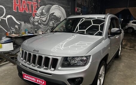 Jeep Compass I рестайлинг, 2011 год, 1 100 000 рублей, 1 фотография