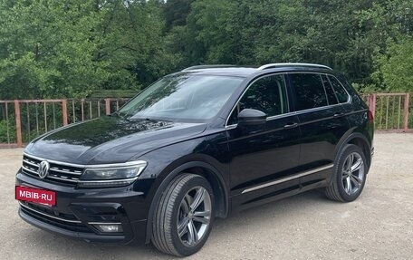 Volkswagen Tiguan II, 2018 год, 3 000 000 рублей, 1 фотография
