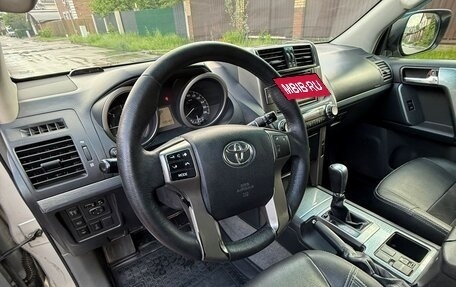Toyota Land Cruiser Prado 150 рестайлинг 2, 2011 год, 2 145 000 рублей, 12 фотография