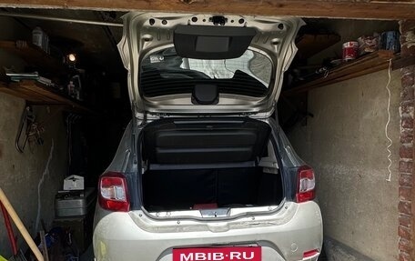 Renault Sandero II рестайлинг, 2014 год, 400 000 рублей, 3 фотография
