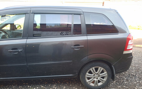 Opel Zafira B, 2012 год, 650 000 рублей, 4 фотография