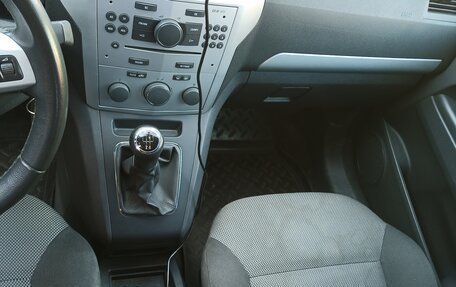 Opel Zafira B, 2012 год, 650 000 рублей, 23 фотография