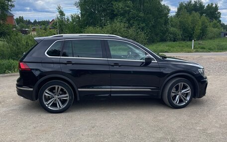 Volkswagen Tiguan II, 2018 год, 3 000 000 рублей, 6 фотография