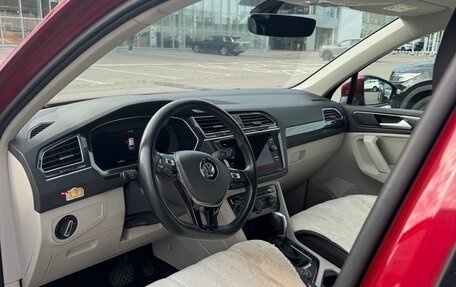 Volkswagen Tiguan II, 2017 год, 2 300 000 рублей, 9 фотография