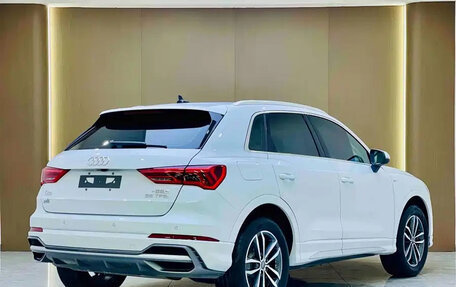 Audi Q3, 2021 год, 2 100 000 рублей, 3 фотография
