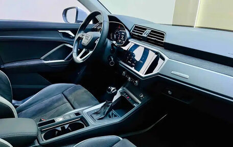 Audi Q3, 2021 год, 2 100 000 рублей, 10 фотография