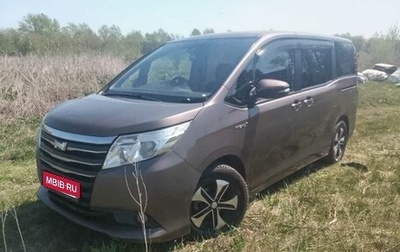 Toyota Noah III, 2014 год, 1 580 000 рублей, 1 фотография