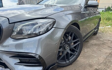 Mercedes-Benz E-Класс, 2017 год, 2 760 000 рублей, 5 фотография