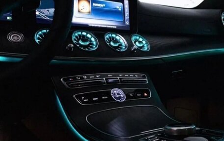 Mercedes-Benz E-Класс, 2017 год, 2 760 000 рублей, 18 фотография