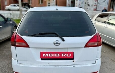 Nissan Wingroad III, 2001 год, 180 000 рублей, 3 фотография