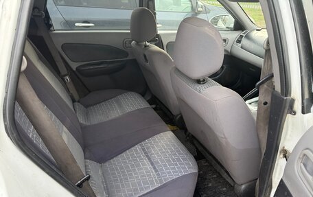 Nissan Wingroad III, 2001 год, 180 000 рублей, 9 фотография