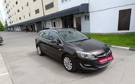 Opel Astra J, 2014 год, 820 000 рублей, 3 фотография