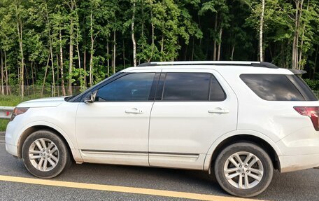 Ford Explorer VI, 2013 год, 1 600 000 рублей, 11 фотография
