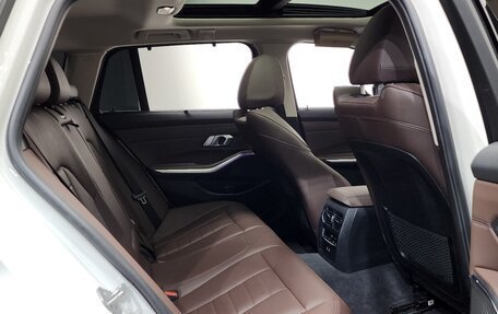 BMW 3 серия, 2023 год, 3 900 000 рублей, 18 фотография