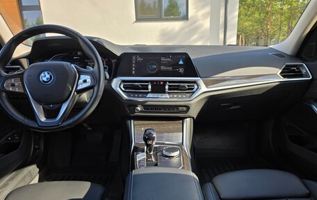 BMW 3 серия, 2022 год, 4 200 000 рублей, 19 фотография