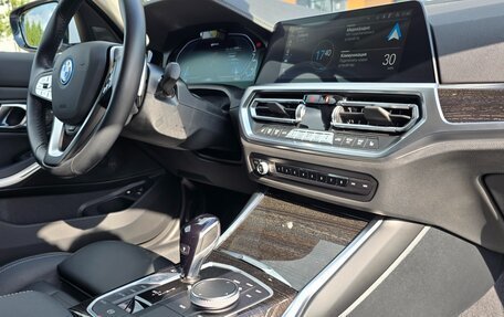 BMW 3 серия, 2022 год, 4 200 000 рублей, 21 фотография
