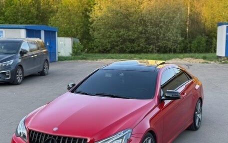 Mercedes-Benz E-Класс, 2015 год, 2 170 000 рублей, 1 фотография