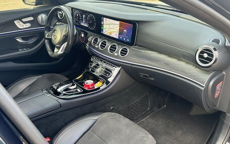 Mercedes-Benz E-Класс, 2017 год, 2 950 000 рублей, 8 фотография