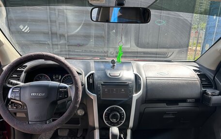 Isuzu D-Max II, 2018 год, 2 930 000 рублей, 7 фотография