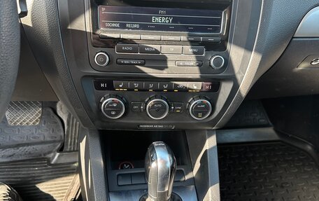Volkswagen Jetta VI, 2013 год, 899 000 рублей, 9 фотография