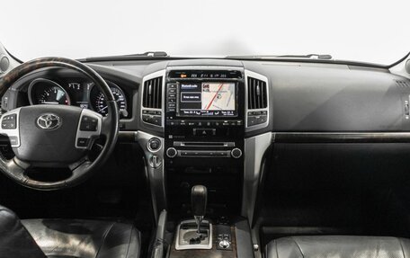 Toyota Land Cruiser 200, 2012 год, 3 180 000 рублей, 7 фотография