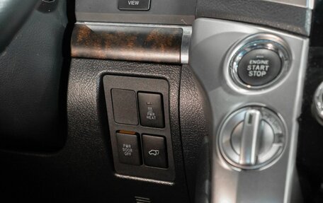 Toyota Land Cruiser 200, 2012 год, 3 180 000 рублей, 10 фотография