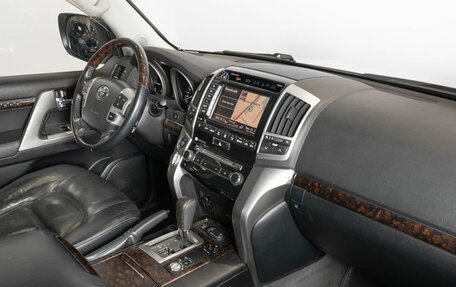 Toyota Land Cruiser 200, 2012 год, 3 180 000 рублей, 8 фотография