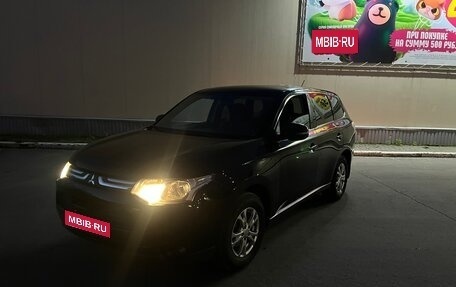 Mitsubishi Outlander III рестайлинг 3, 2013 год, 1 400 000 рублей, 1 фотография