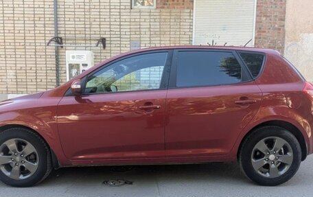 KIA cee'd I рестайлинг, 2011 год, 950 000 рублей, 2 фотография