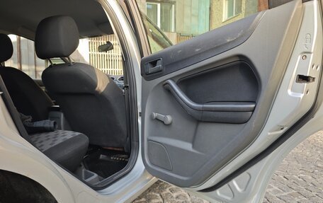Ford Focus II рестайлинг, 2006 год, 480 000 рублей, 17 фотография