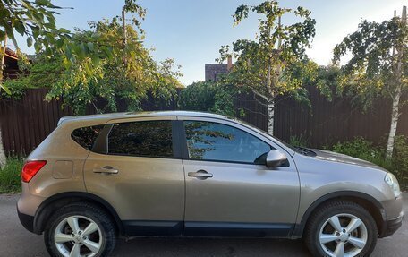 Nissan Qashqai, 2009 год, 670 000 рублей, 2 фотография