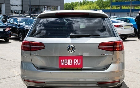 Volkswagen Passat B8 рестайлинг, 2015 год, 1 298 000 рублей, 8 фотография