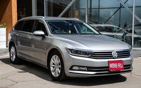 Volkswagen Passat B8 рестайлинг, 2015 год, 1 298 000 рублей, 5 фотография