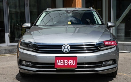Volkswagen Passat B8 рестайлинг, 2015 год, 1 298 000 рублей, 4 фотография