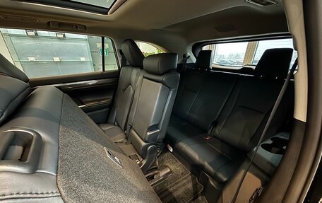 Toyota Highlander, 2026 год, 5 600 000 рублей, 14 фотография