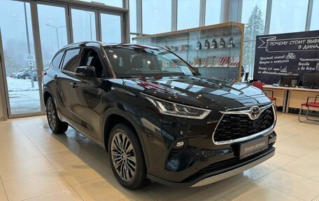 Toyota Highlander, 2026 год, 5 600 000 рублей, 3 фотография