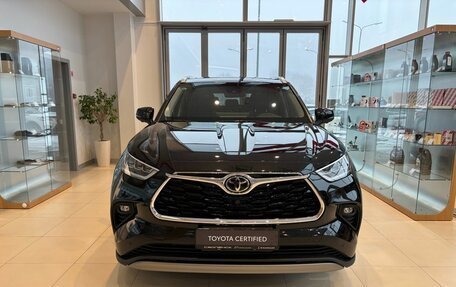 Toyota Highlander, 2025 год, 5 600 000 рублей, 2 фотография