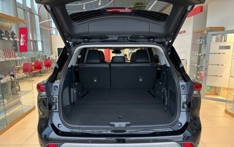 Toyota Highlander, 2025 год, 5 600 000 рублей, 21 фотография