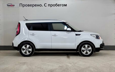 KIA Soul II рестайлинг, 2017 год, 1 420 000 рублей, 3 фотография
