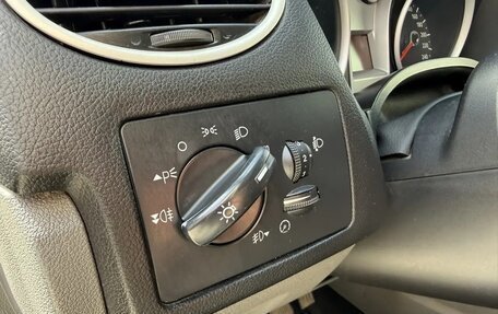 Ford Focus II рестайлинг, 2010 год, 499 000 рублей, 19 фотография