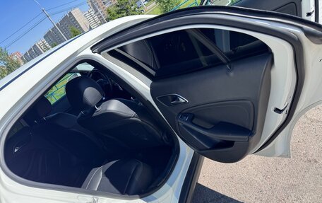 Mercedes-Benz GLA, 2015 год, 1 500 000 рублей, 12 фотография