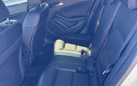 Mercedes-Benz GLA, 2015 год, 1 500 000 рублей, 13 фотография