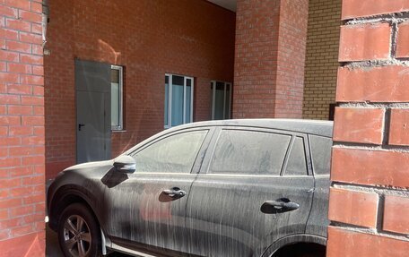 Toyota RAV4, 2015 год, 2 500 000 рублей, 10 фотография