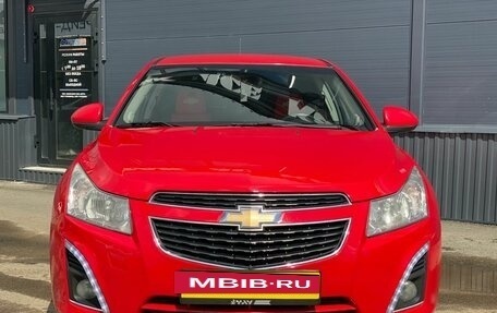 Chevrolet Cruze II, 2013 год, 690 000 рублей, 2 фотография