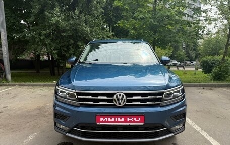 Volkswagen Tiguan II, 2020 год, 3 600 000 рублей, 1 фотография