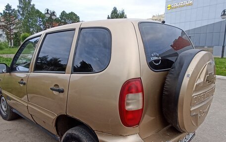 Chevrolet Niva I рестайлинг, 2004 год, 300 000 рублей, 6 фотография