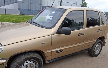 Chevrolet Niva I рестайлинг, 2004 год, 300 000 рублей, 5 фотография