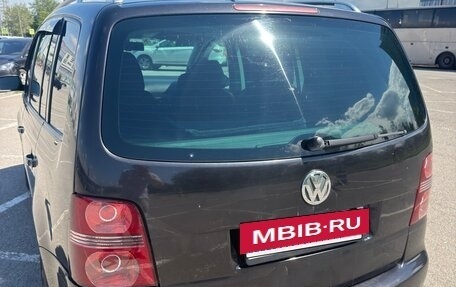 Volkswagen Touran III, 2005 год, 500 000 рублей, 8 фотография