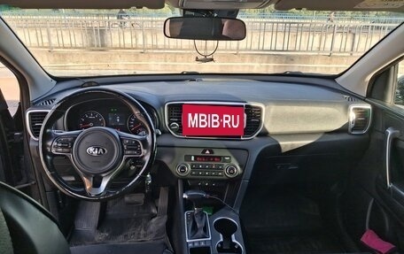 KIA Sportage IV рестайлинг, 2017 год, 1 850 000 рублей, 10 фотография
